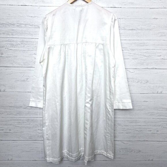 NEW Collette by Miss Elaine White Floral Embroidered Nightgown Long Sleeves L - Picture 3 of 8